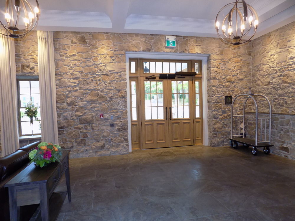The Barracks Inn Hamilton Extérieur photo